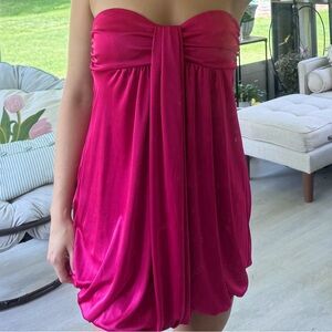 The cutest vintage pink flow dress